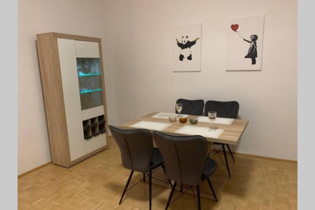 Wunderschone Altbauwohnung In Zentraler Lage Wien Kültér fotó