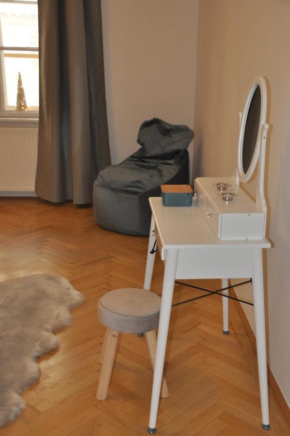 Wunderschone Altbauwohnung In Zentraler Lage Wien Kültér fotó
